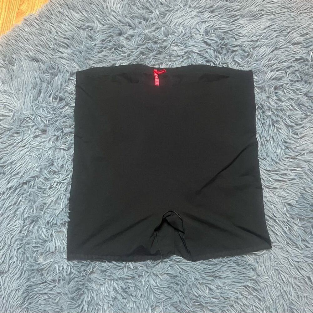 SPANX Seamless Shaper Shorts Size 2X - Picture 1 of 4